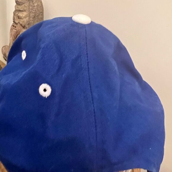 Starter Men’s University Of Kentucky Wildcats adjustable hat. - Picture 3 of 6